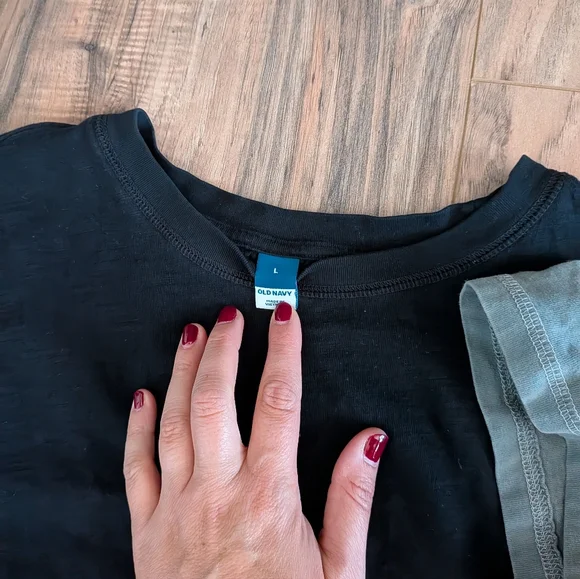 Old Navy Vintage Crew Neck Set - Picture 3 of 8